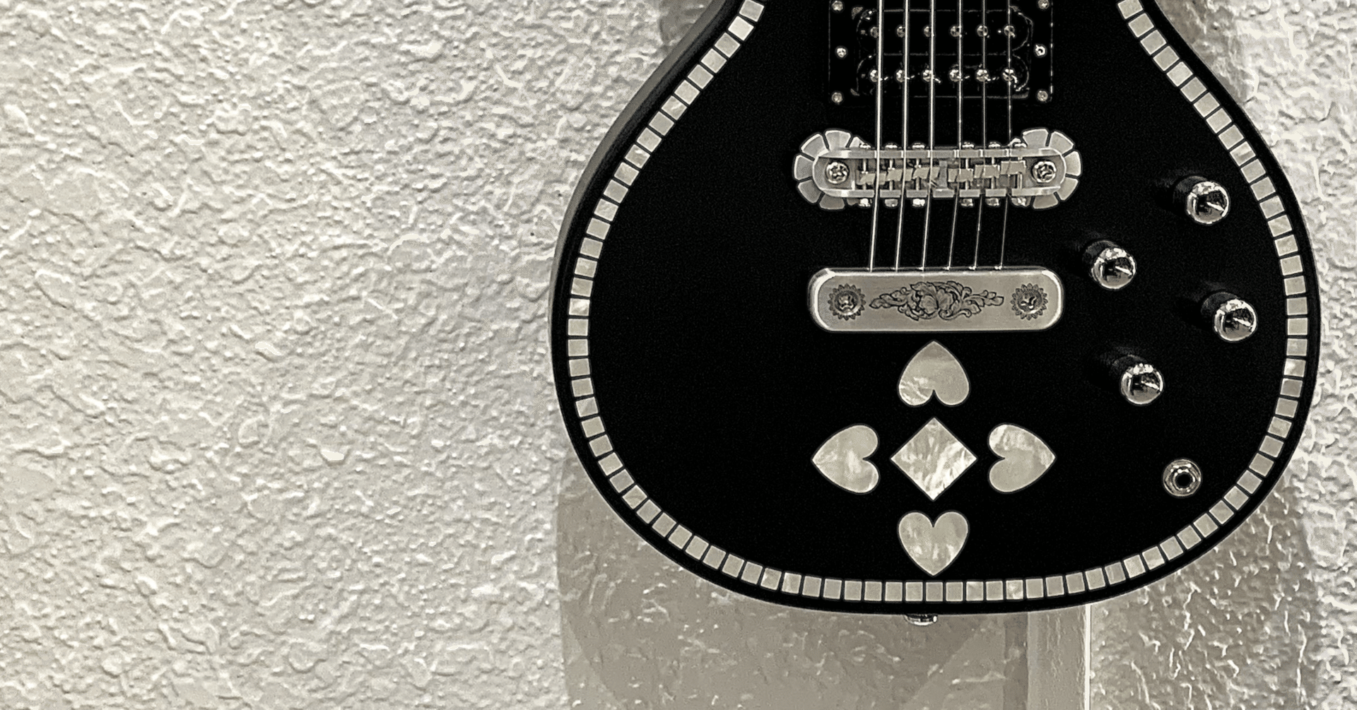 新製品】ゼマイティスのインレイ・フロント「IFG-AC-24 Heart, Black