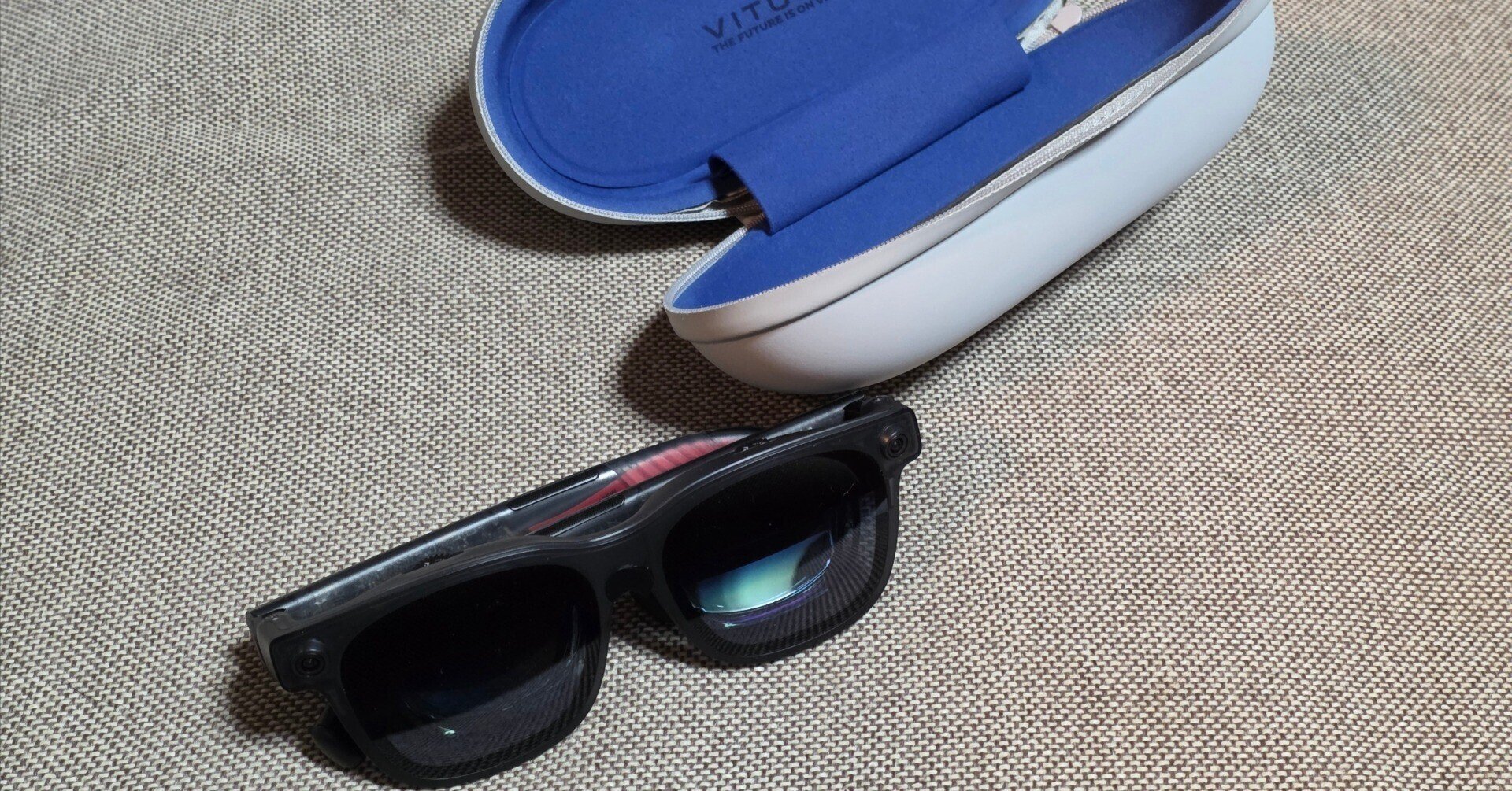 VITURE Luma Ultra AR/XR グラス 最上位モデル : VITURE Luma Pro XR