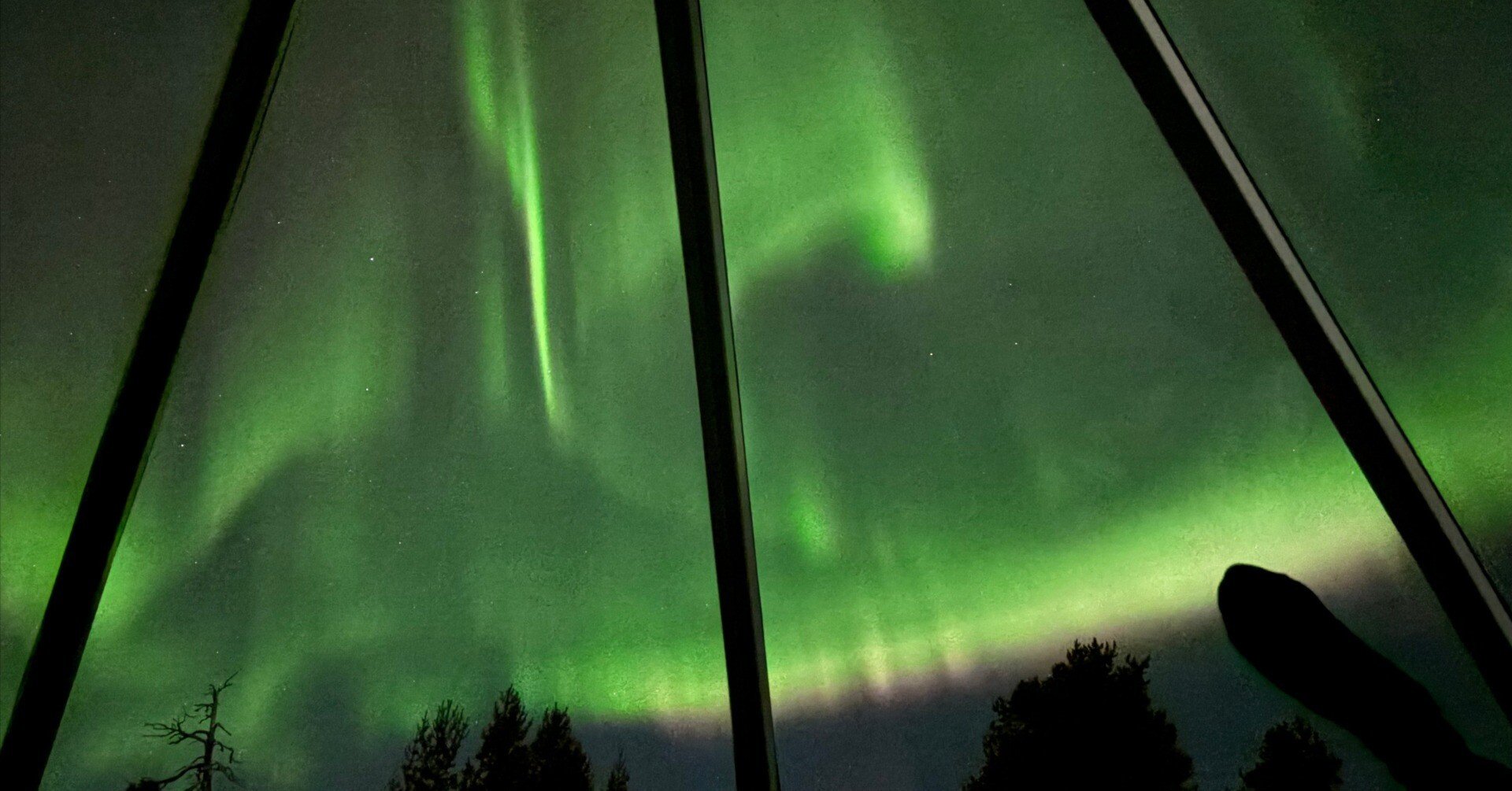 オーロラ】フィンランドのイナリで宿泊しながら観れるオーロラ旅行記