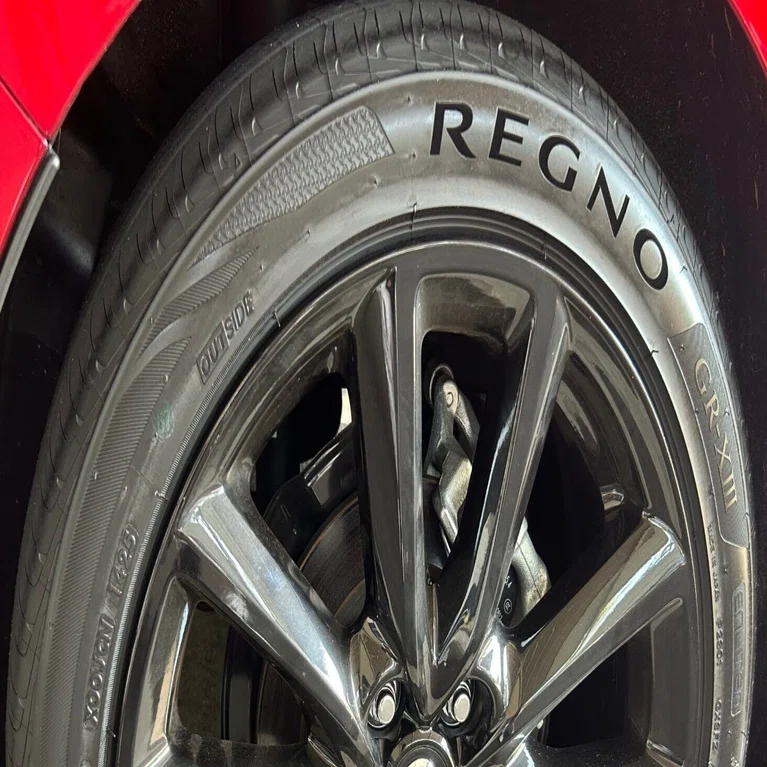 Mazda 3にREGNOを履かせたらだいぶ印象が変わった話｜COSMO