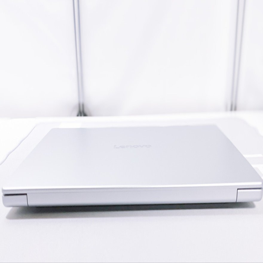 新品　Lenovo ノートPC ホワイト 大画面 Lenovo】「IdeaPad Slim 5 Light Gen 10」レビュー【全てが一定上の