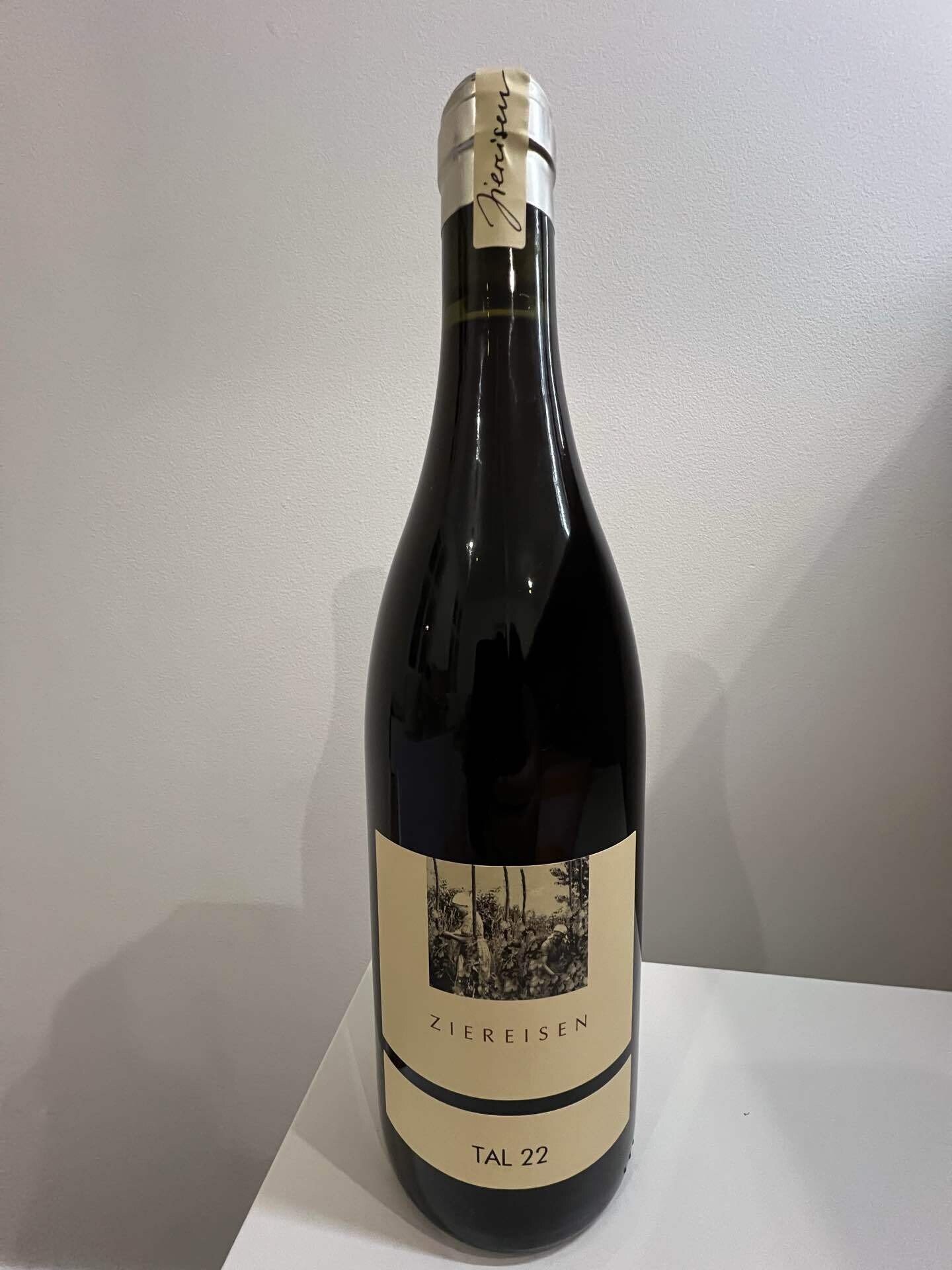 ドイツワイン ラベル傷有 ツェラー シュヴァルツェ カッツ 750ml 箱なし ワイン