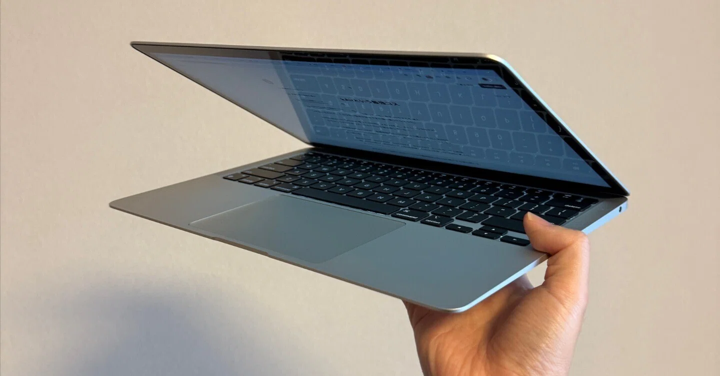 2089】M1 MacBook Airは2025年も現役か？ 「最強コスパ」の正体｜村守
