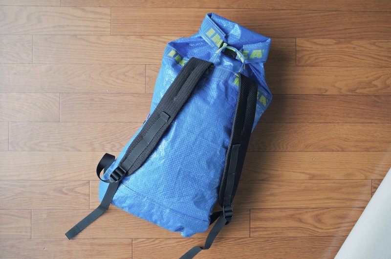 Ikeaの青いバッグでバックパックをつくった Okada Yusuke Note Ikeaの青いバッグでバックパックをつくった Okada Yusuke Note