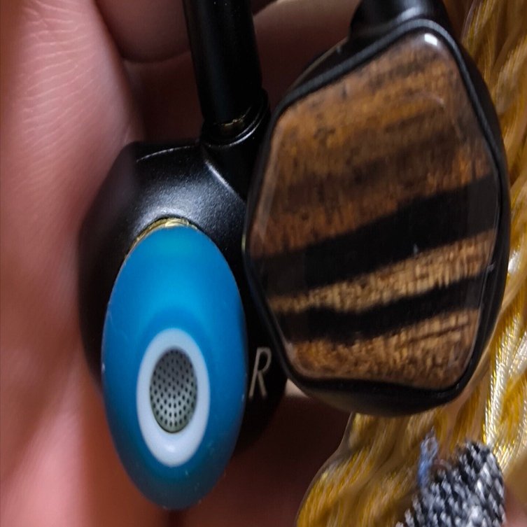 TINHiFi T7 レビュー：音楽との距離を突き詰めた「Thin & Tight」な