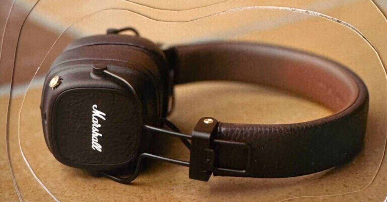 Marshall Major V ブラック 100時間再生 Marshall Major V レビュー】100時間再生と伝統のサウンド。音楽好きが