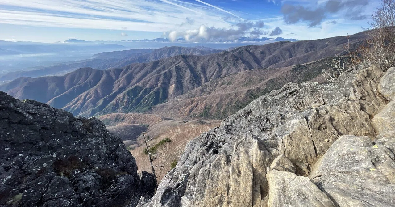 ちょっと山まで♪】奥秩父｜乾徳山①登山口から月見岩へ｜48katsu7