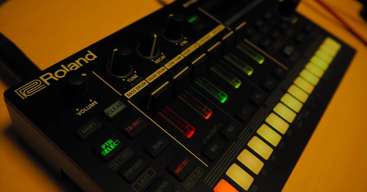 ROLAND Tr-6s Rhythm Performer｜Henomohazy