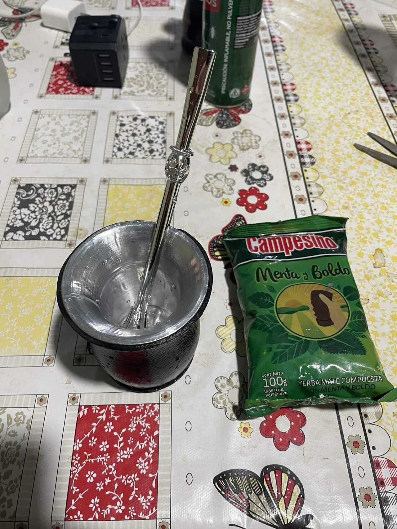 ?? パラグアイの国民的飲み物「マテ茶」を飲んでみた｜ブラジル 