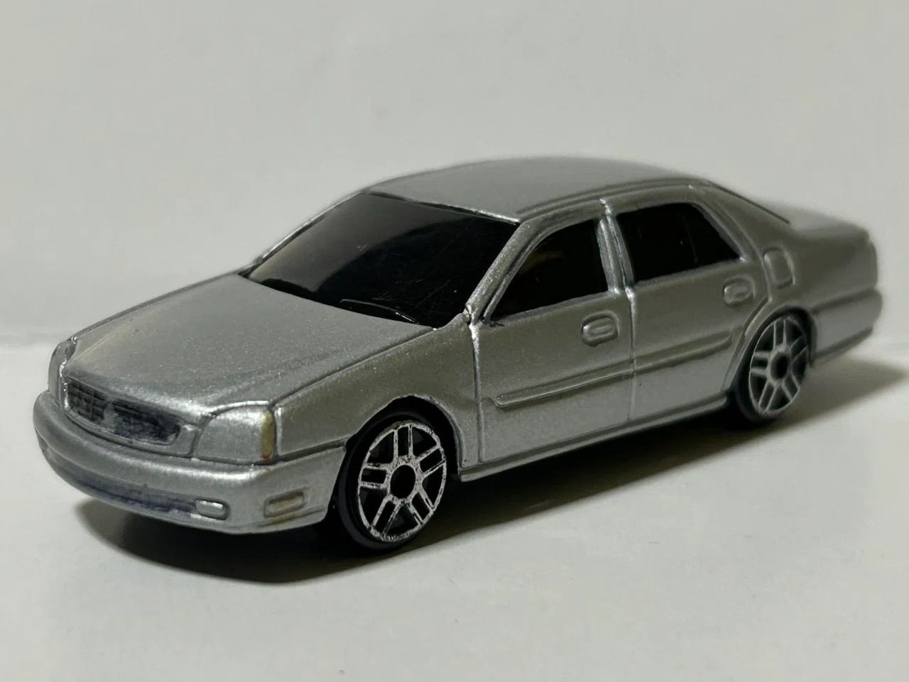 マイスト キャデラック デビル DTS Maisto Fresh Metal Cadillac マイスト キャデラック デビル DTS Maisto Fresh Metal Cadillac