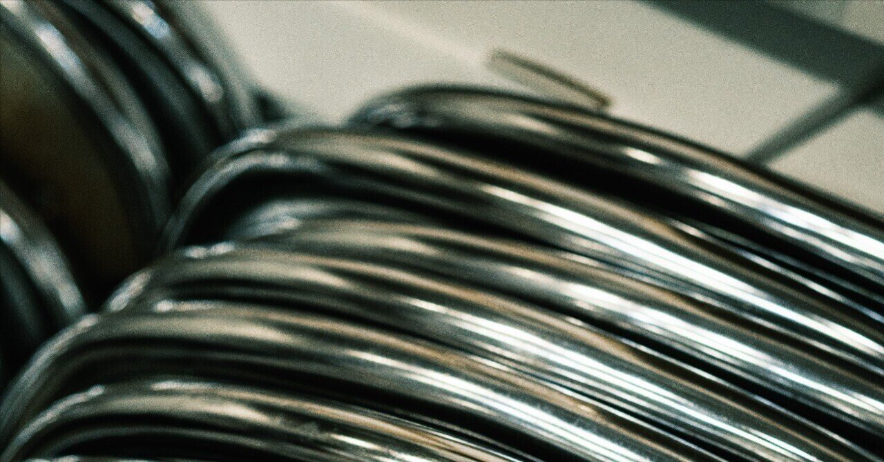 説明がいらないデザインには、背景がある