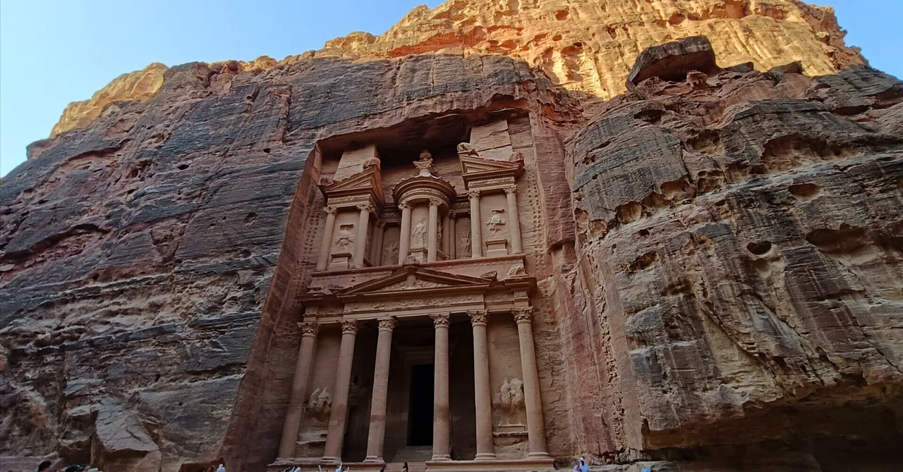 ヨルダン編🇯🇴】ペトラ遺跡と死海を満喫した一日｜まえまき（コスモ