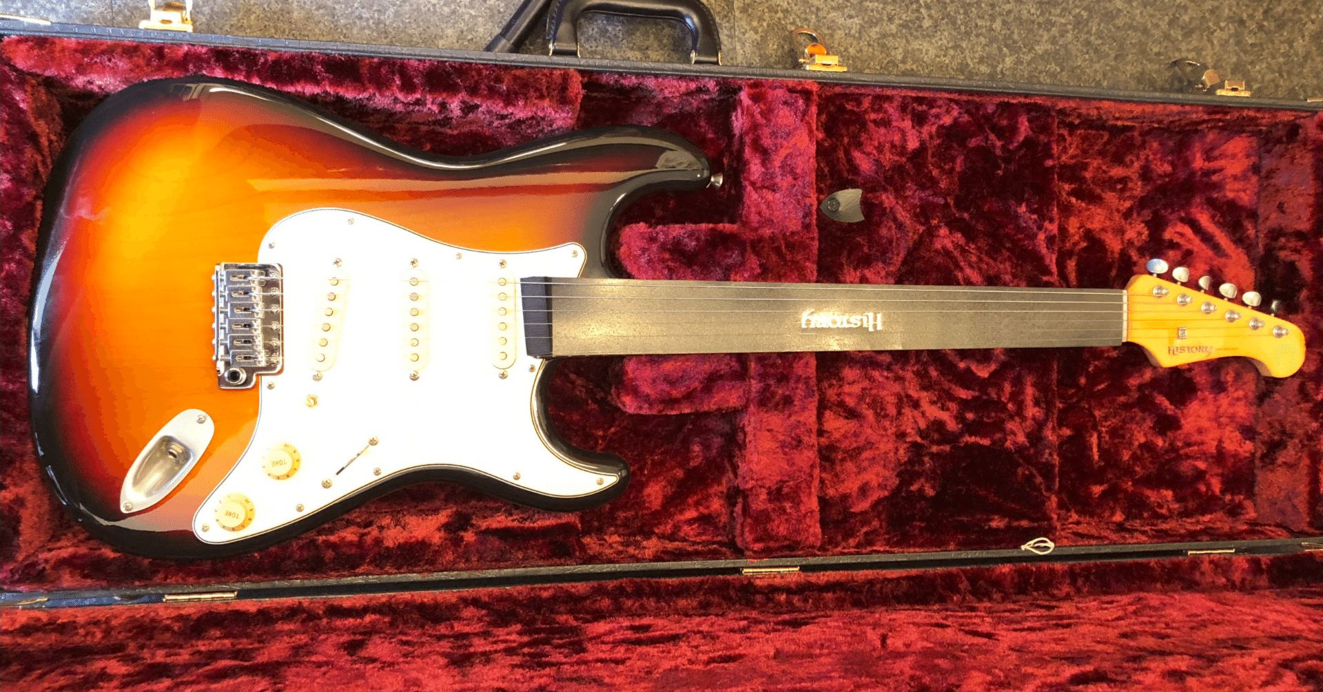 🎸 隠れた名品を探して！海外フォーラムが熱狂するストラト用