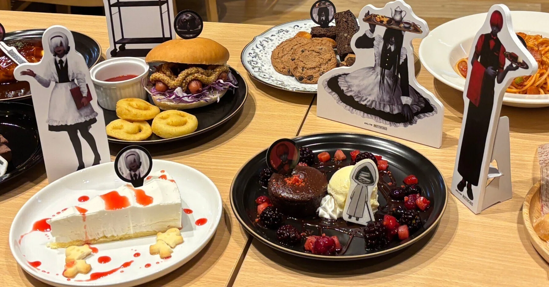 文字化化 × THEキャラCAFE】コラボカフェメニュー小ネタまとめ|八名木