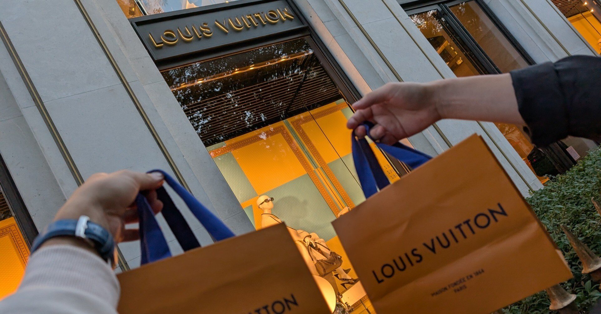 第16回】ヨーロッパ旅行編：ルイ・ヴィトン本店で自分へのご褒美を〜煌