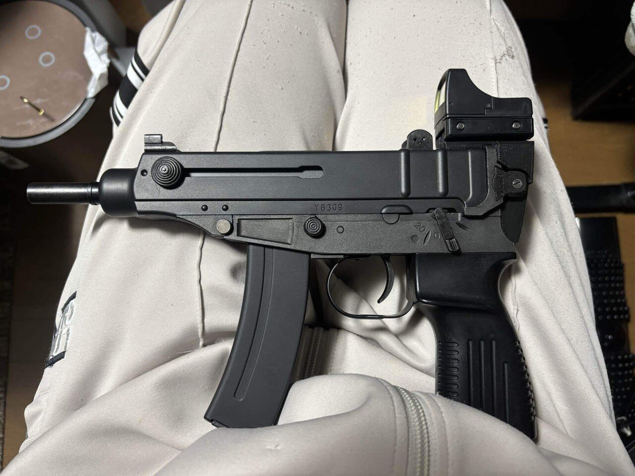 友人のマルイスコーピオンVz61のマウントを作った話｜はっかあめ