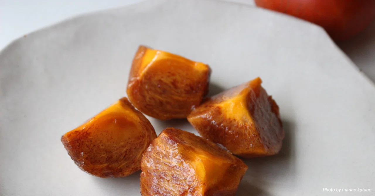 The slightly luxurious 'Kinokawa Persimmon' has dark, creamy, and ...