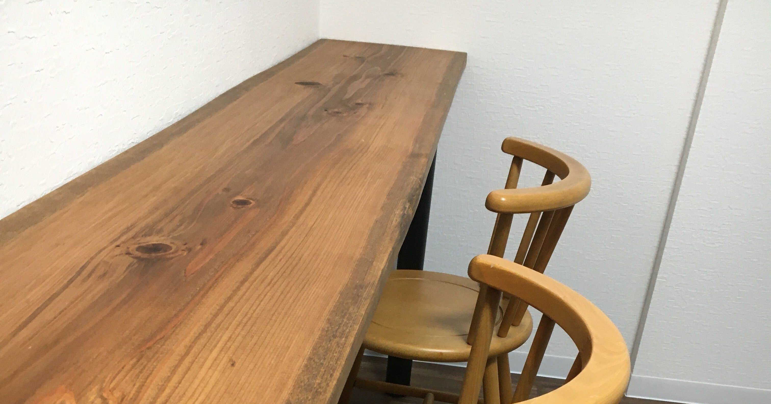 DIY杉の一枚板でカウンターテーブル｜雪が降る