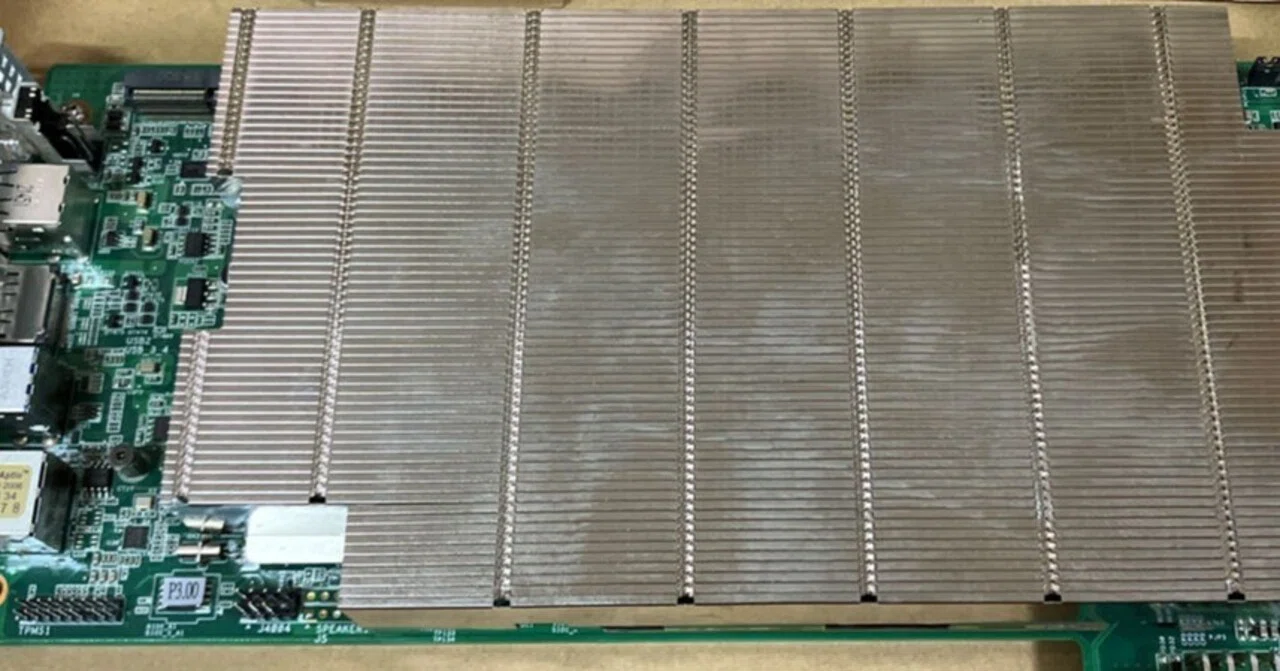 BC-250で作る熱々ゲーミングPC(？)｜やぴ