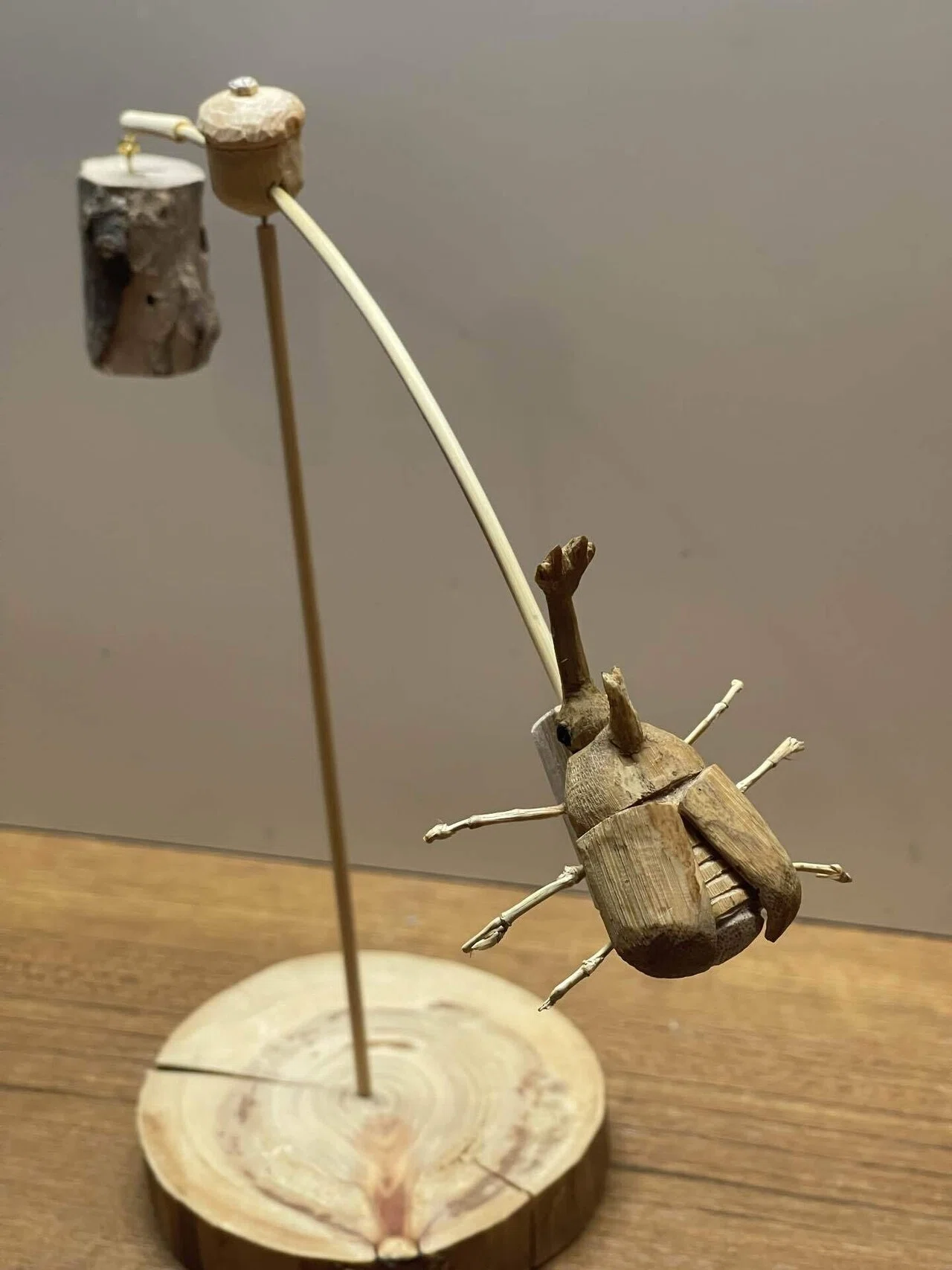 新たな竹の工芸品、カブトムシのヤジロベを試作した話 後翅を追加し 