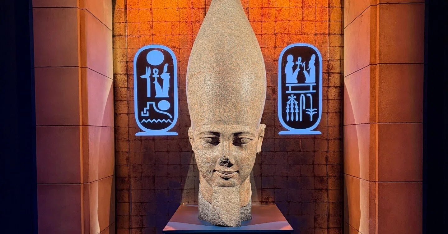 エジプト 王 カイロ博物館 古代エジプト王 ファラオ ラムセス胸像 