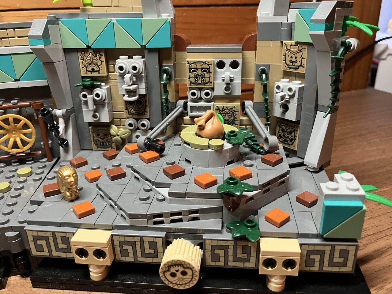 レゴレビュー① 黄金像の遺跡(77015)｜Qasai