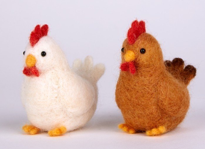 どちらも良い鶏ですが 右は茶色で濃いので記憶に残ります 奥田蛍子 Note