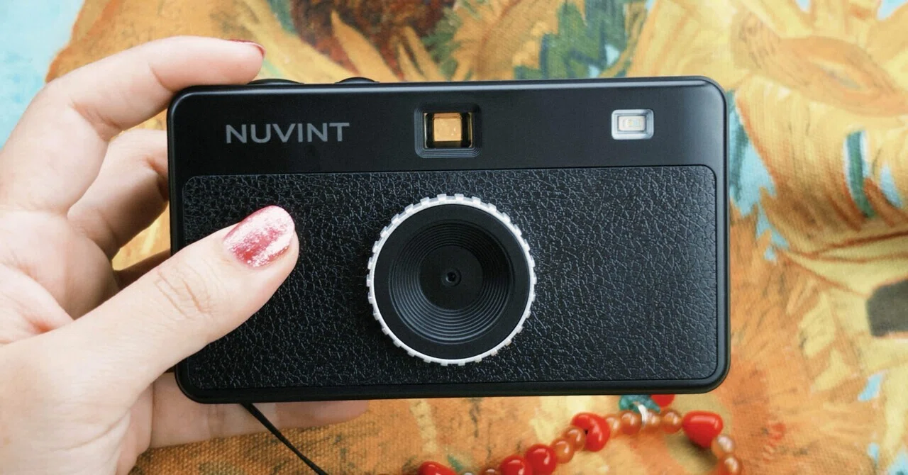 アナログ風デジタルカメラとかいう新しい概念。【NUVINT（ヌフィント