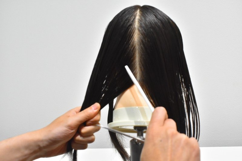 ワンレングスのブロッキング カット練習動画 Byスルスムカット Note