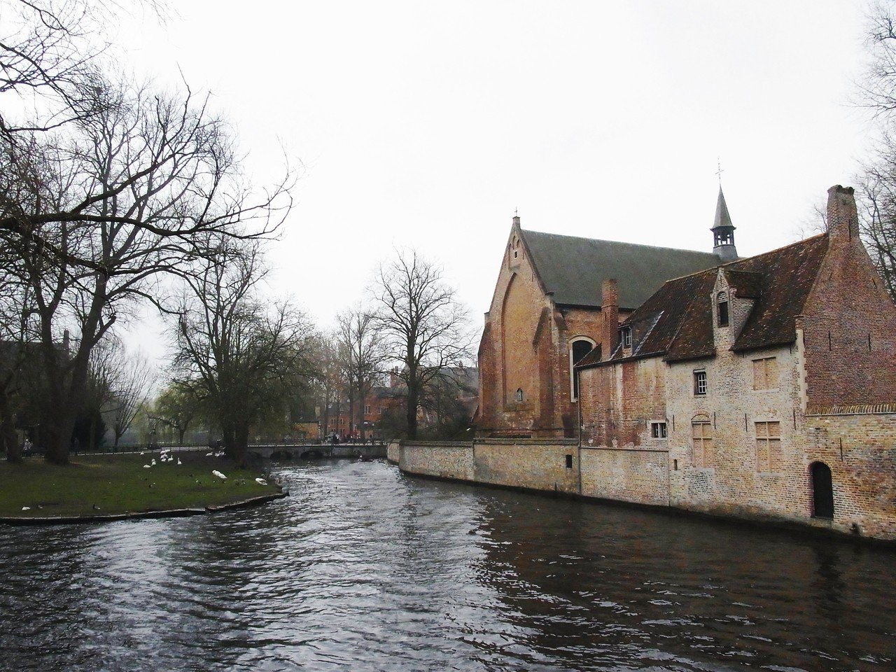 建築物語5 水の都ブルージュ｜ぱなおとぱなこ