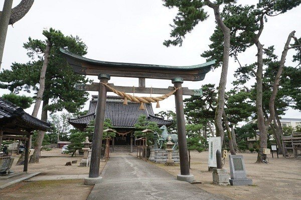 富山 放生津八幡宮 國泰寺 のっつ Note