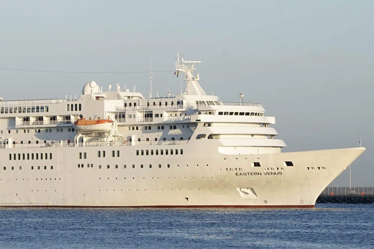 クルーズ客船 「イースタン・ビーナス」 Cruise Ship Eastern Venus (2