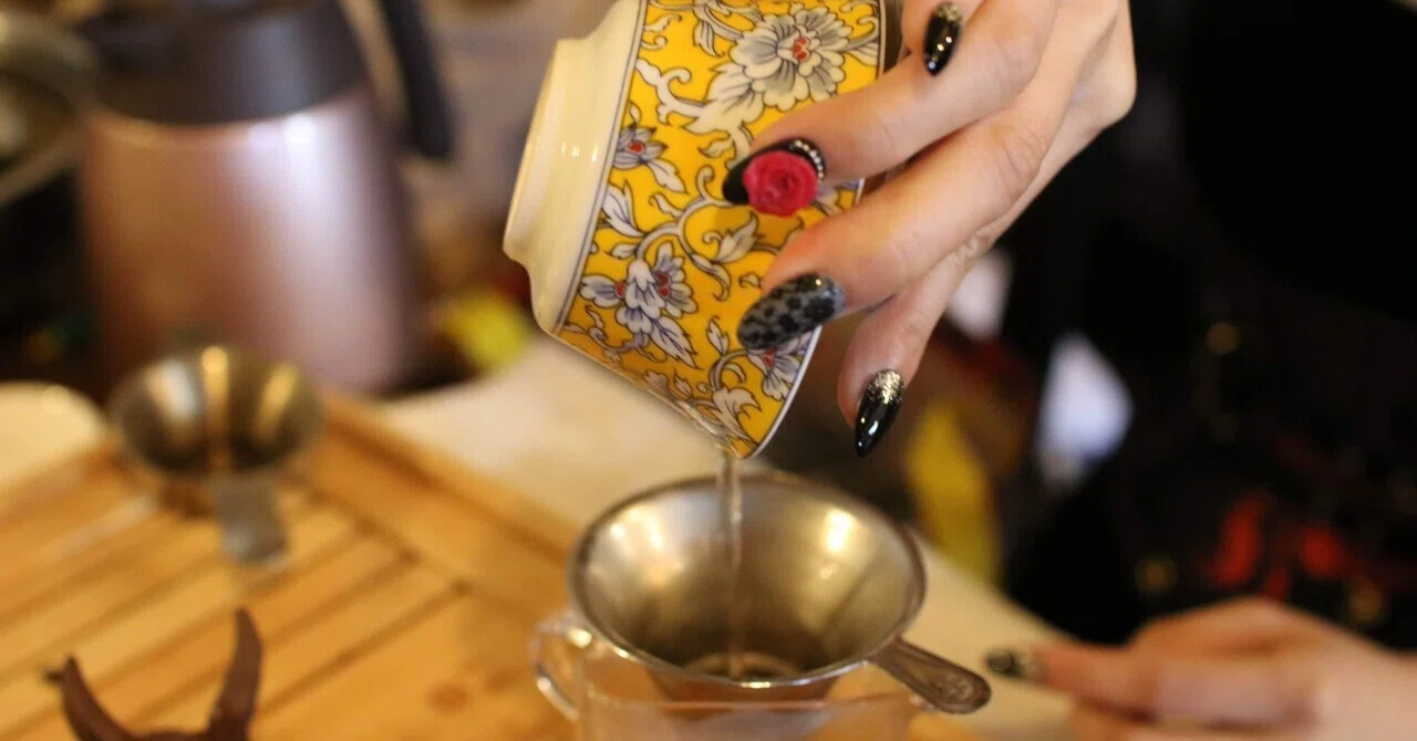 I visited the Chinese tea specialty cafe 