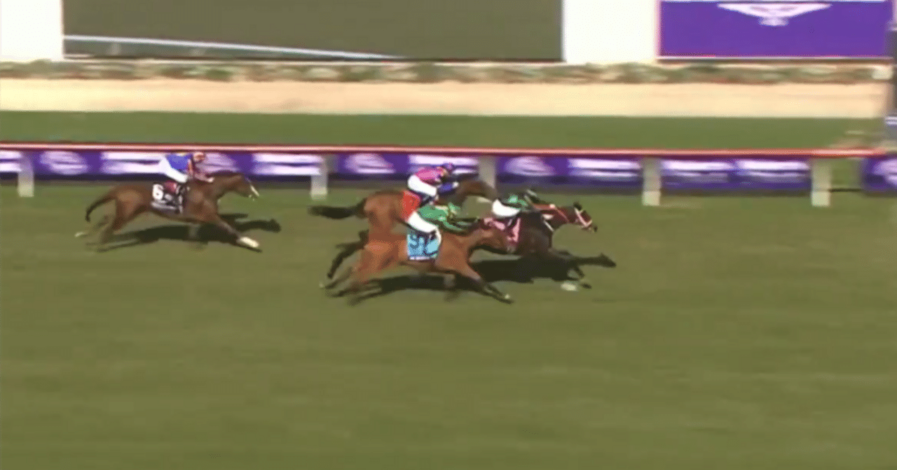 競馬】筆者さん、無事に日本を裏切りカランダガンの馬券を綺麗に当てて