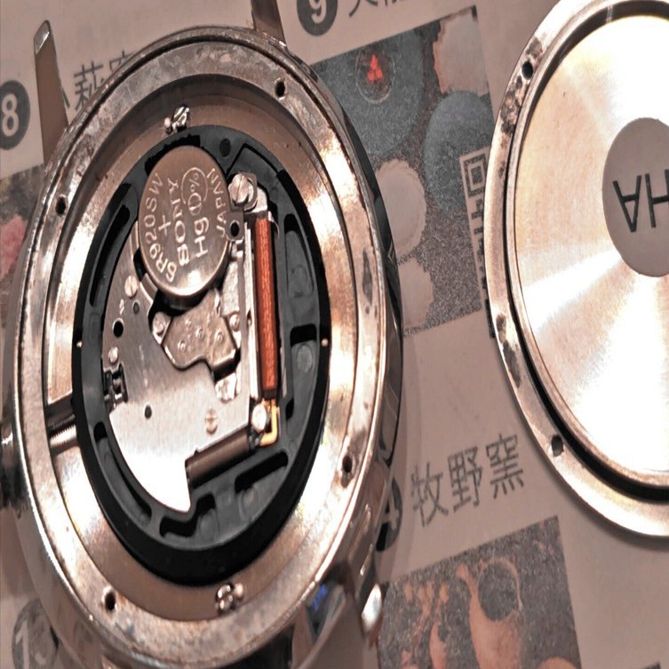 腕時計の電池交換 コイン電池の種類が多すぎて｜左巻きの凝り性