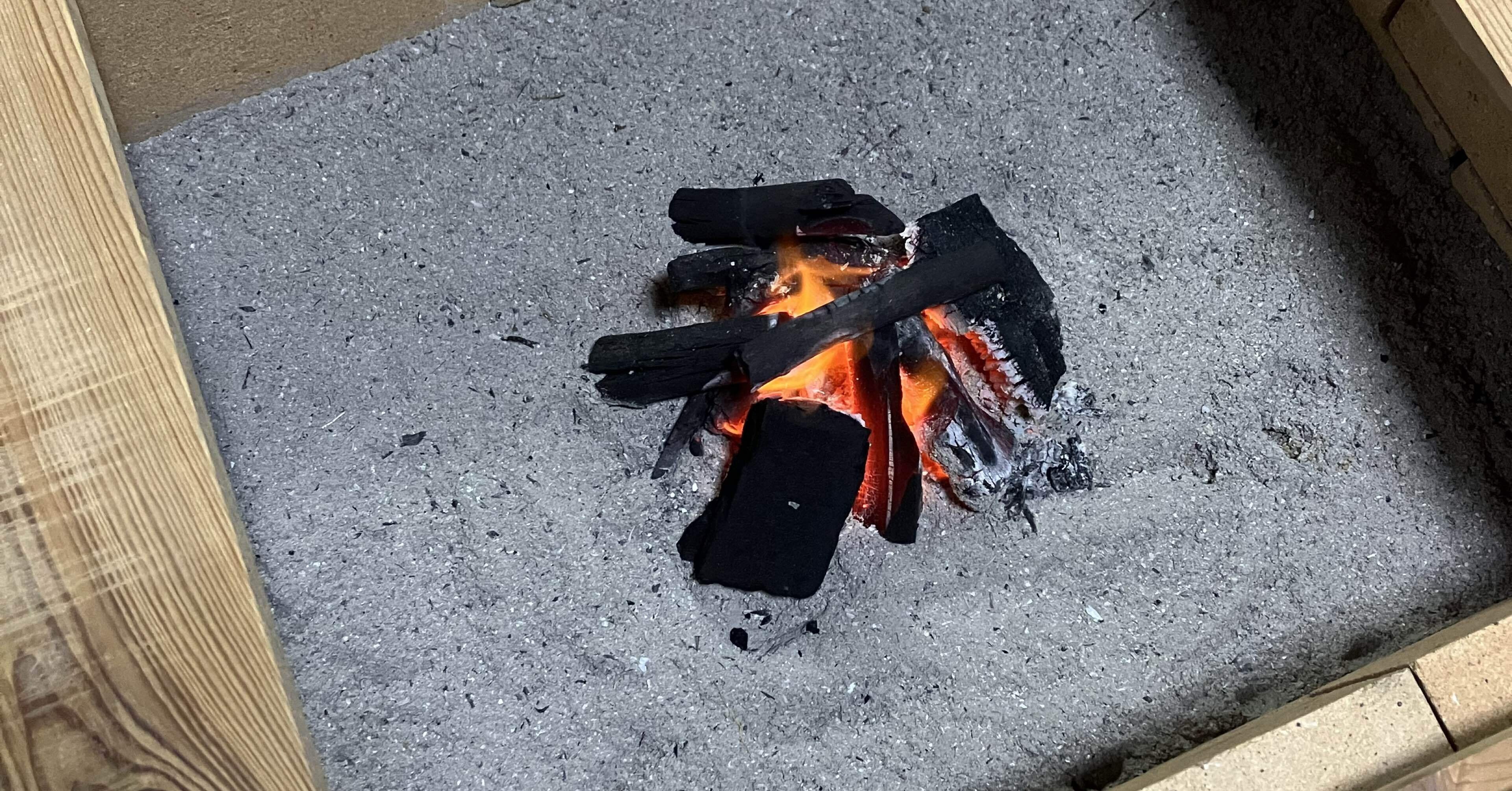 移動式囲炉裏できましたー！｜kaho🌞明治元年の古民家暮らし🪵