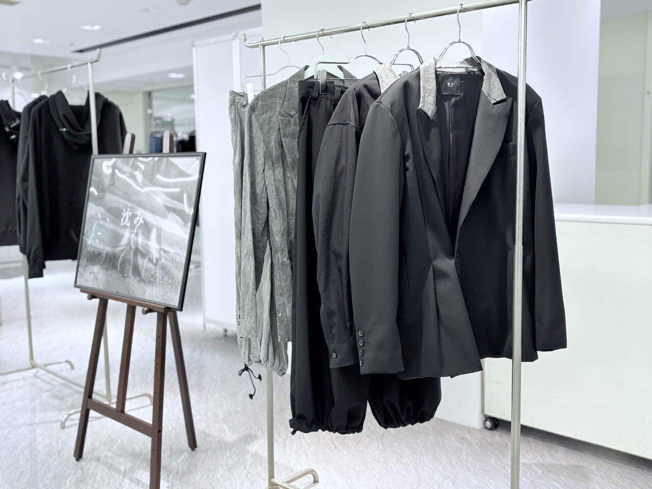 西武渋谷店POPUP1日目に来店したお客様｜伊豆味俊