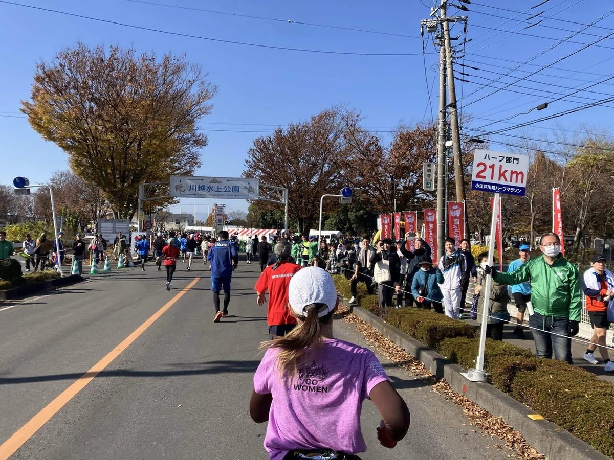Participants making steady progress through the route of the Koedo Kawagoe half-marathon event in Saitama, Japan