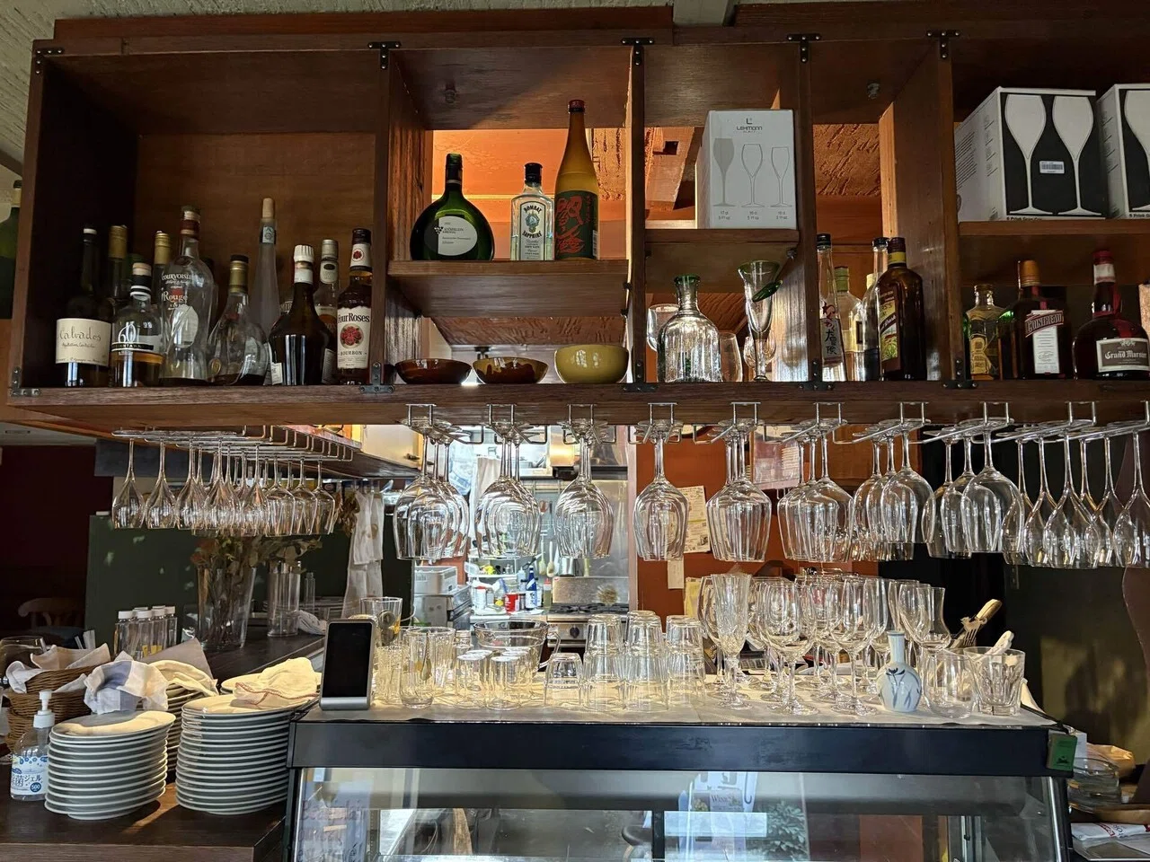市川・真間にそっと寄り添うワインバー｜VIN PLATS Feria【参加店舗
