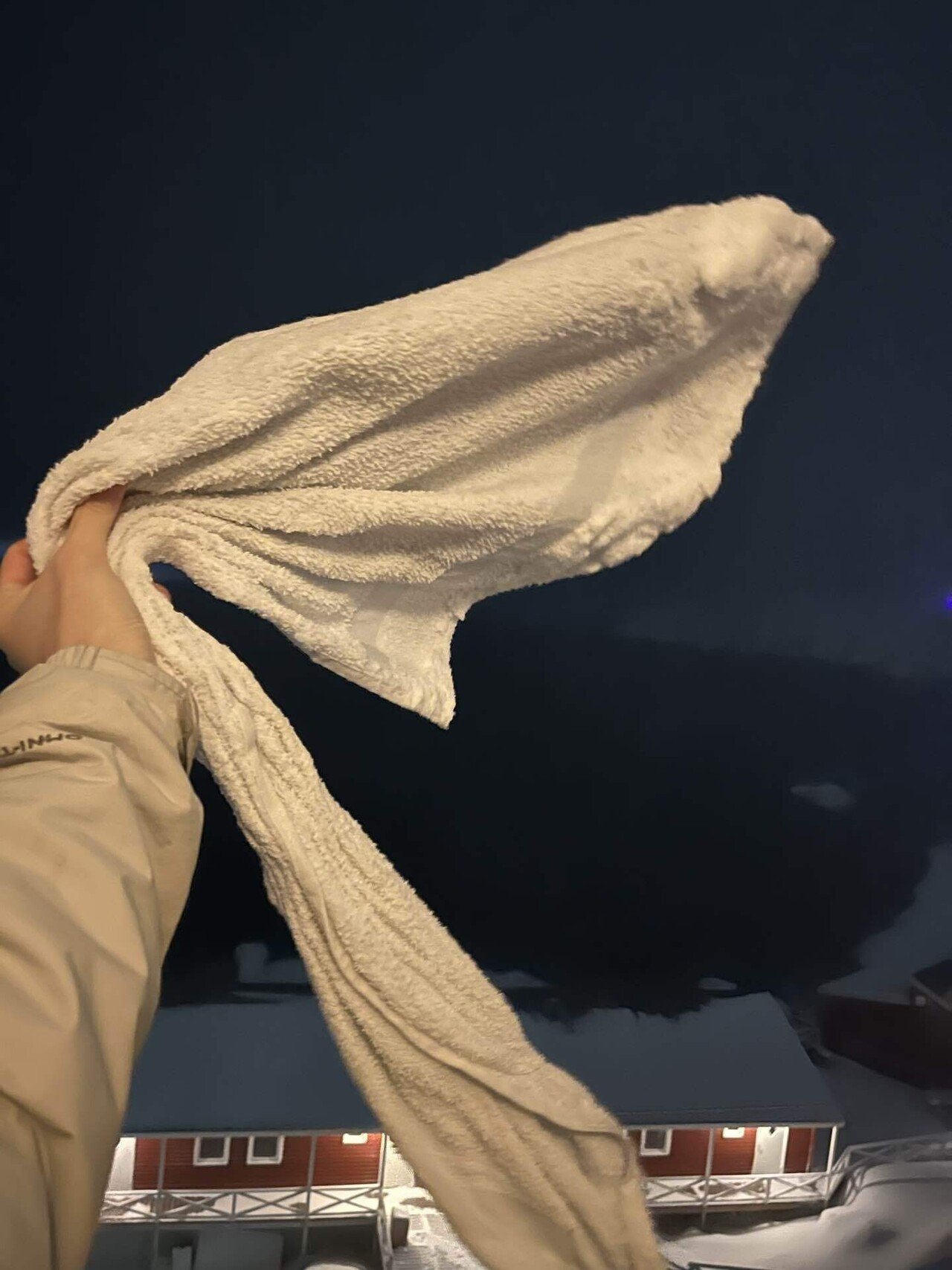 ディルアングレイ  ダイから　ツアー中受け取ったタオル　本物 ディルアングレイ ダイからツアー中受け取ったタオル本物