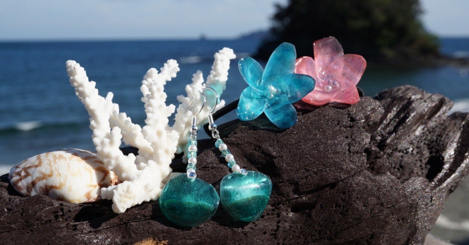 未利用魚の鱗アクセサリー「蒼鱗」誕生】海洋プラスチックごみをアップ