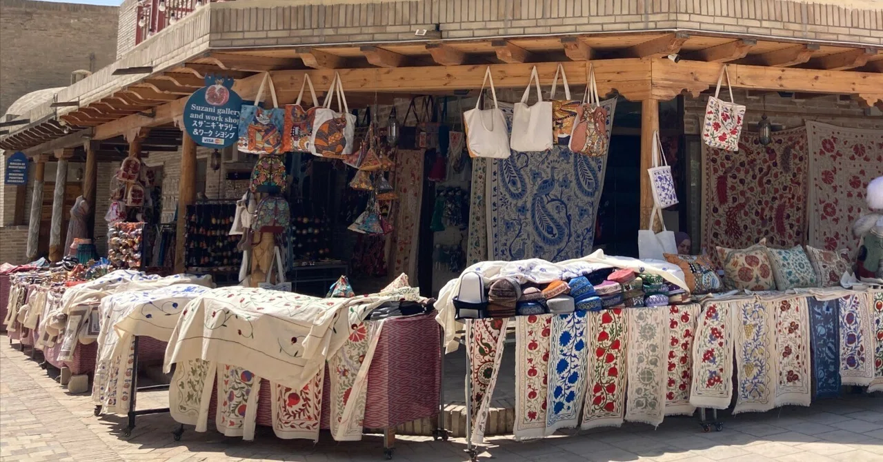 ウズベキスタン刺繍布スザニ｜値段・デザイン・インテリア活用法を旅行