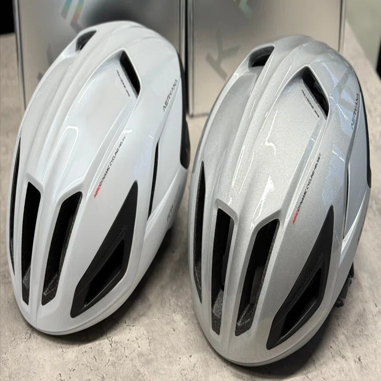 KPLUSの新しいヘルメットが入荷しました｜サミットサイクル