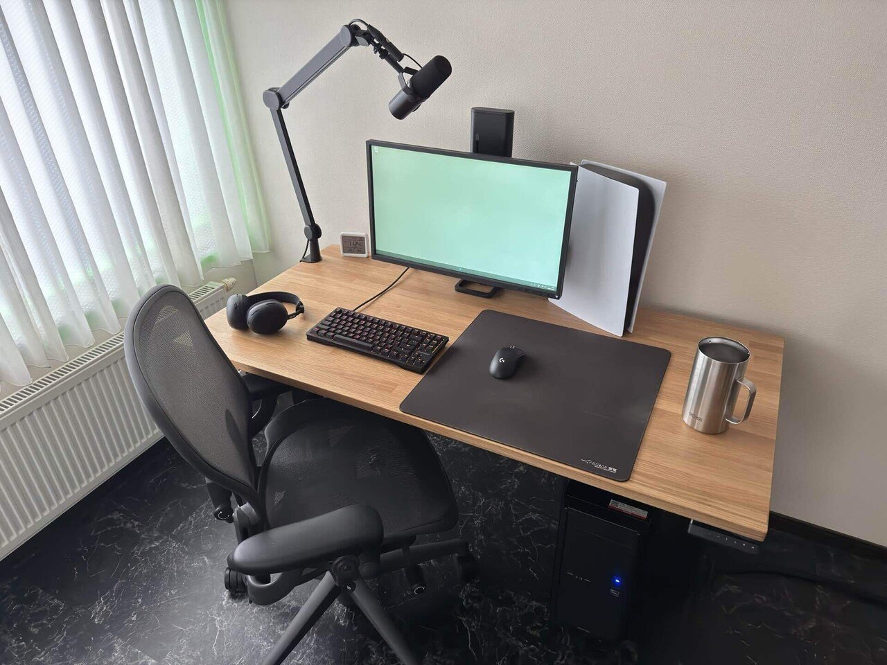 ゲーミングミニマリストデスクツアー｜ちぇれ太