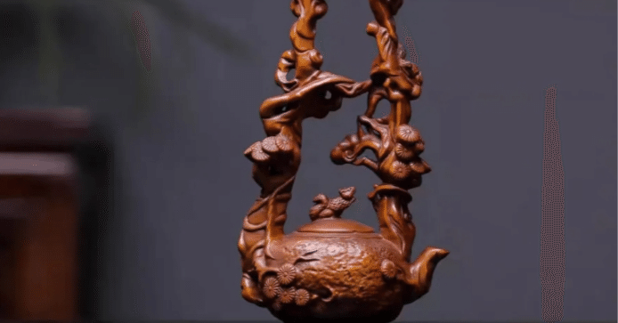 つげ木製茶壺置物 濾過網付き12cmの繊細な木彫り室内装饰｜つげ櫛の雅