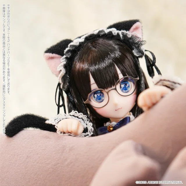黒髪姫カット❣️おくちが猫ちゃんむにゅくち❣️メガネっ娘