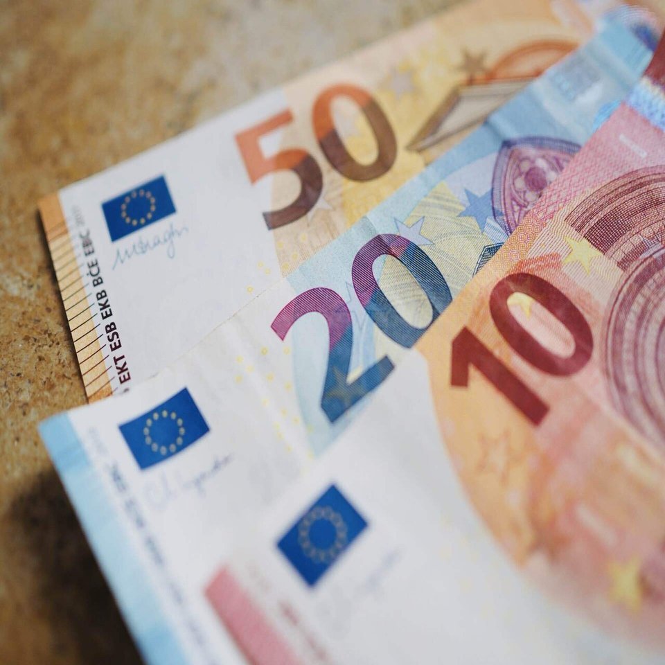 フランスの「お金」独特な銀行・金融の慣習/フランス語【子連れ南仏移住⑳】｜SAPO｜３歳と南仏田舎暮らしのデザイナー｜フォロバ100