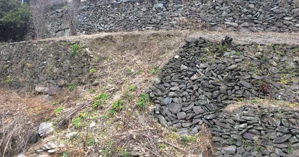 石垣は雨で崩壊するか 地震で崩壊するか 石積み学校 Note