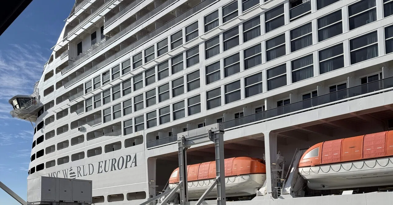 旅ログ③地中海クルーズへ出発！バルセロナ港からMSCワールドエウ 