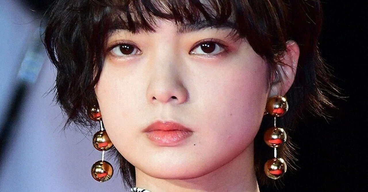 「平手友梨奈どうした…」生放送の姿にネット動揺「別人」「眠れない」「泣きそう」「変わった」「ぎゃーーー可愛い！！！」｜ガンバレール9